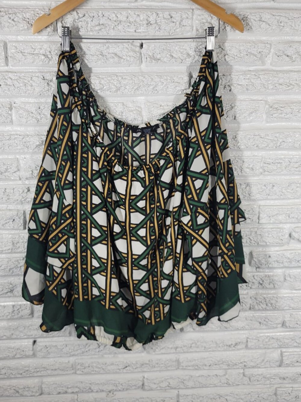 Ashley Stewart Blouse 22 24 Plus Green Tan Geometric Bell 3/4 Sleeve GEO110E
